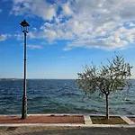 Dani\'S Lakeside Apartment In Euroresidence